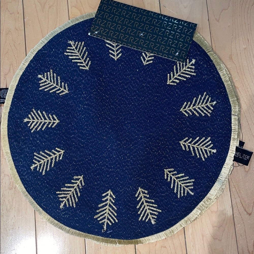 NWT Rachel Zoe Midnight Blue and Gold Leaf Placemat set of 4